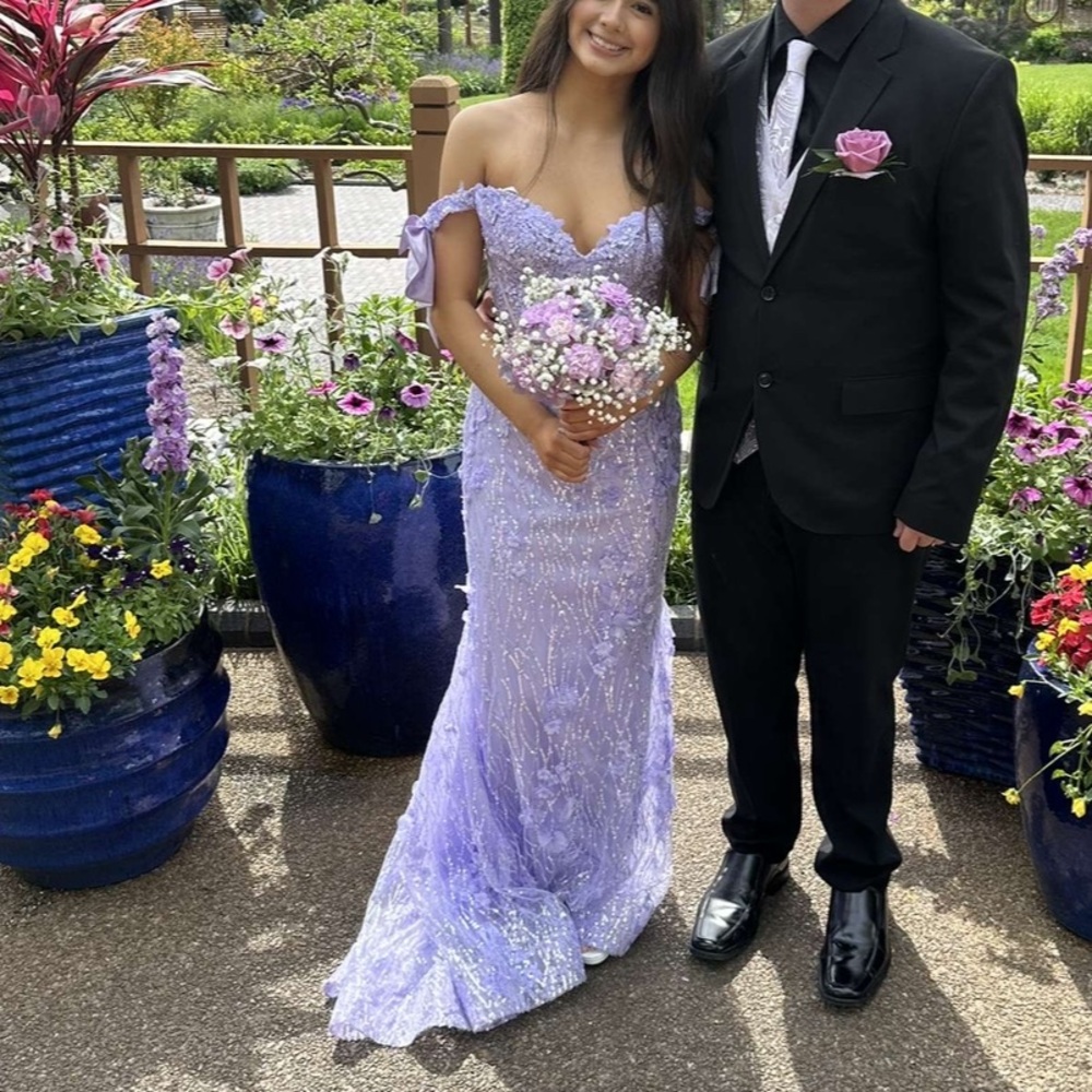 Lavender Sherri Hill Prom Dress